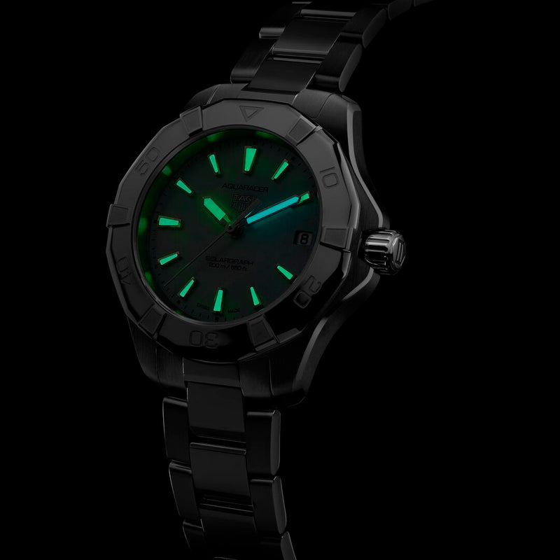 TAG Heuer Aquaracer Professional 200 Solargraph