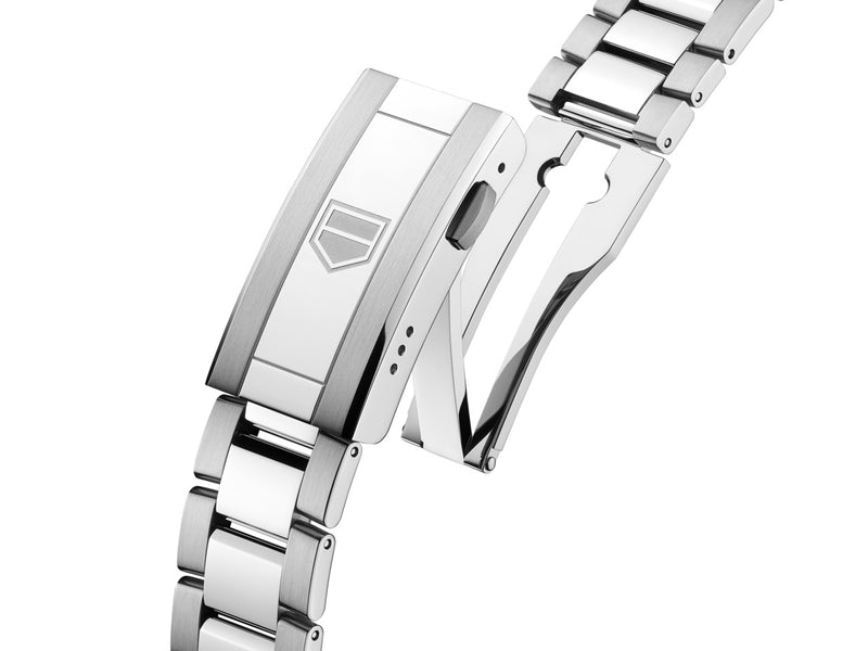 TAG Heuer Aquaracer Professional 200 Solargraph