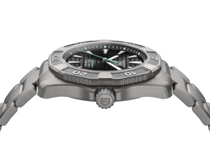 TAG Heuer Aquaracer Professional 200 Solargraph