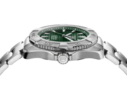 TAG Heuer Aquaracer Professional 200 Solargraph