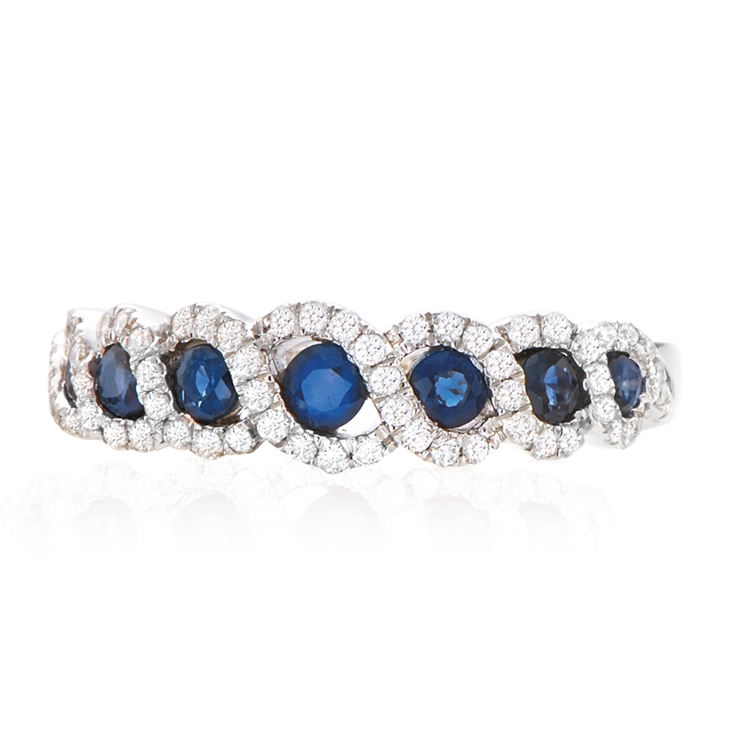 18ct White Gold Round Brilliant Cut Sapphire with 1/4 Carat tw of Diamonds Ring