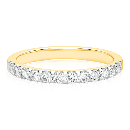 18ct Yellow Gold Round Brilliant Cut with 1/3 CARAT tw of Diamonds Ring