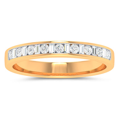 18ct Yellow Gold Round Brillant & Baguette Cut with 1/4 CARAT tw of Diamonds Ring