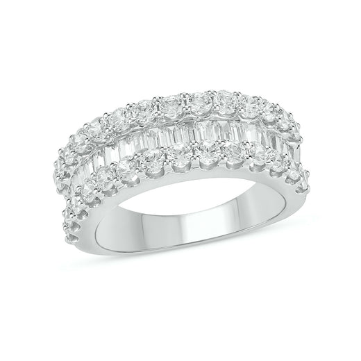 14ct White Gold 2.24 Carat tw Baguette & Round Brilliant Cut Diamond Ring