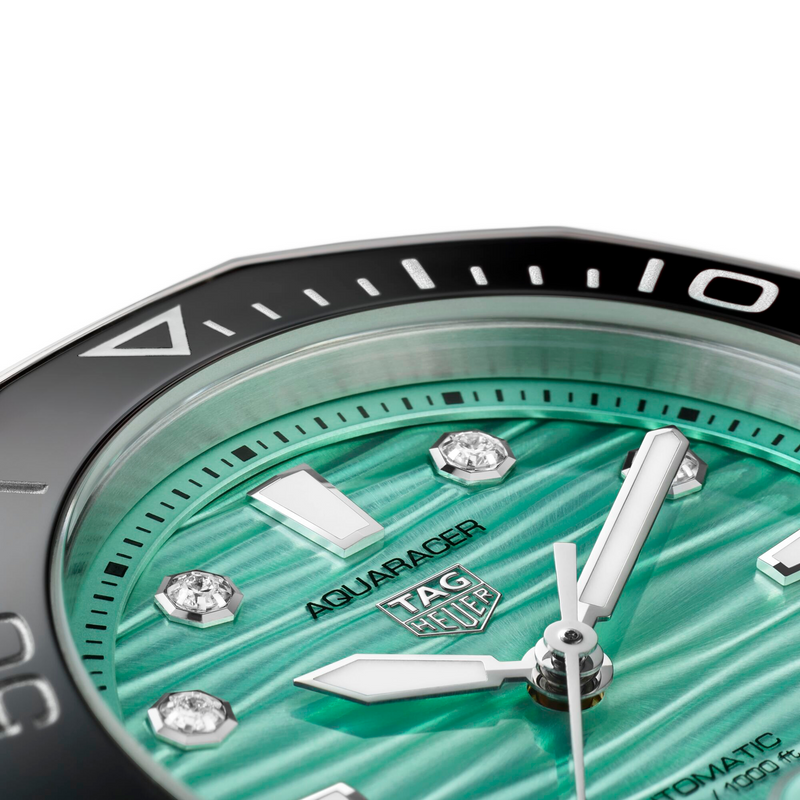 TAG Heuer Aquaracer Professional 300 Date