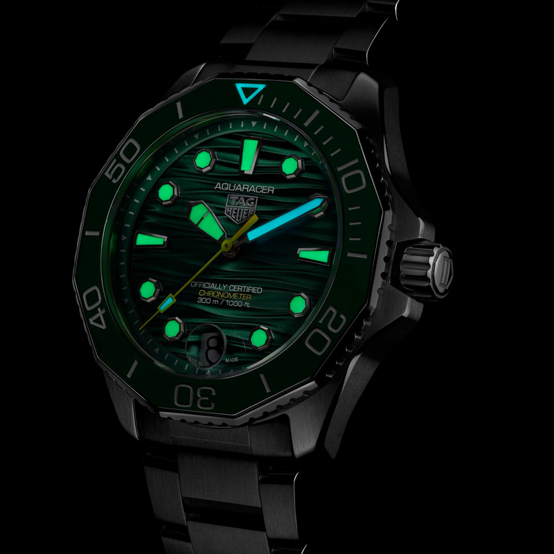 TAG Heuer Aquaracer Professional 300 Date