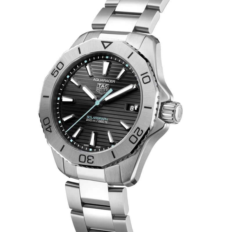 TAG Heuer Aquaracer Professional 200 Solargraph