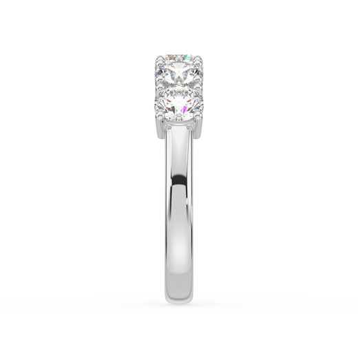 18ct White Gold Round Cut 1.50 Carat tw Diamond Ring