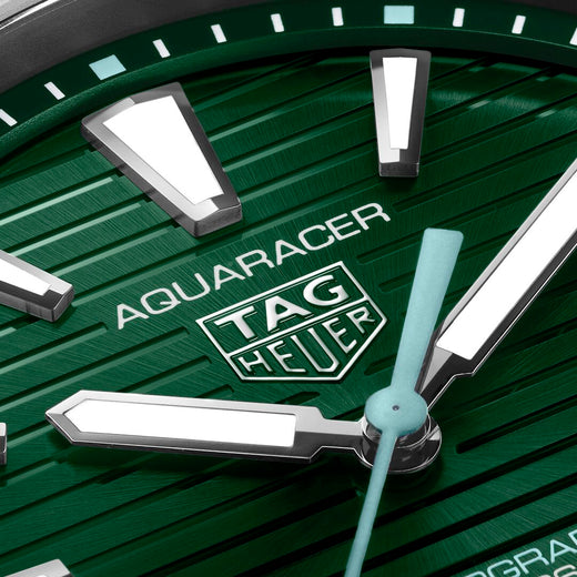 TAG Heuer Aquaracer Professional 200 Solargraph