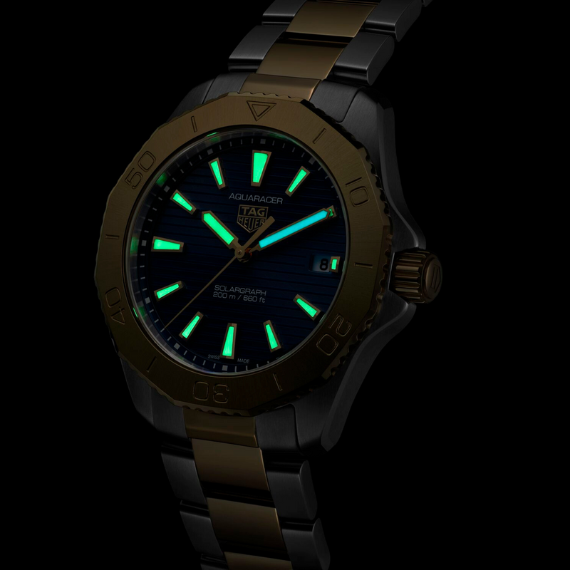 TAG Heuer Aquaracer Professional 200 Solargraph