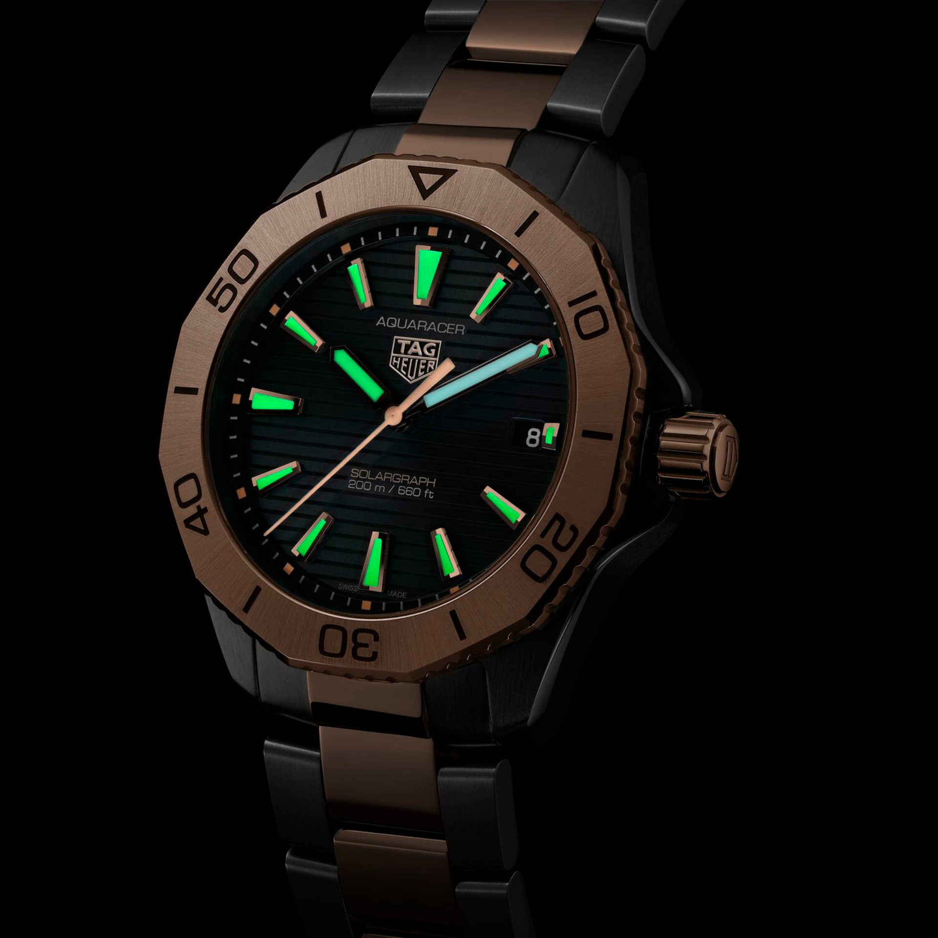 TAG Heuer Aquaracer Professional 200 Solargraph