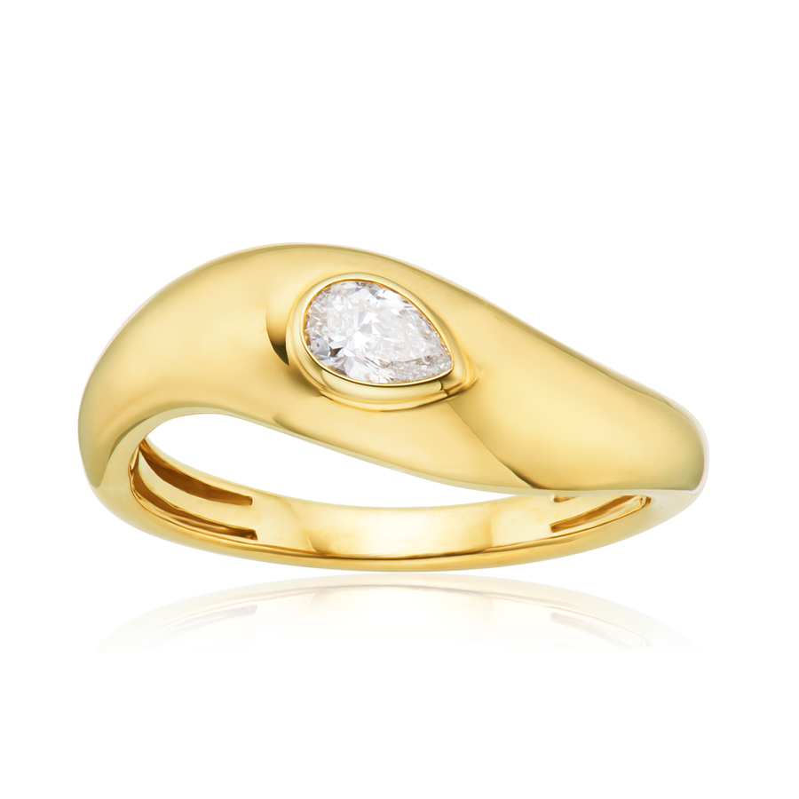 9ct Yellow Gold Pear Cut 0.25 ctw Diamond Ring