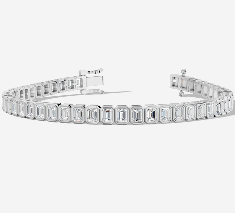18CT White Gold Emerald Cut 7.80 Carat tw of Diamonds Tennis Bracelet