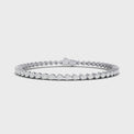 18ct White Gold 2.35 Carat tw Pear Cut Diamond Bracelet