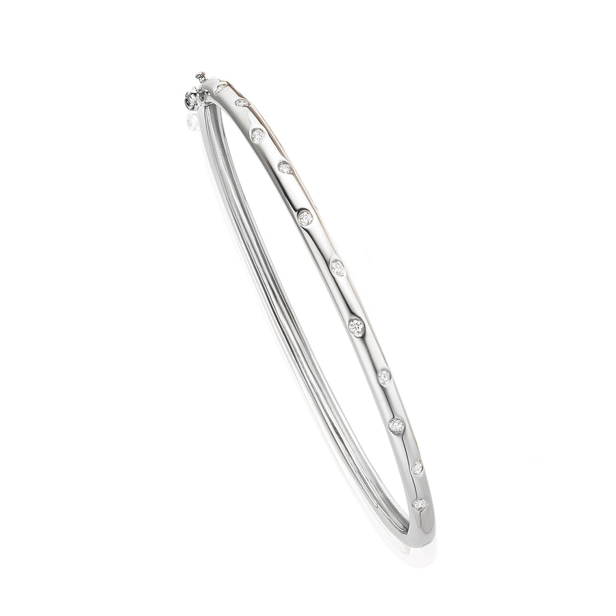9ct White Gold Round Brilliant Cut with 1/4 CARAT tw of Diamonds Bangle