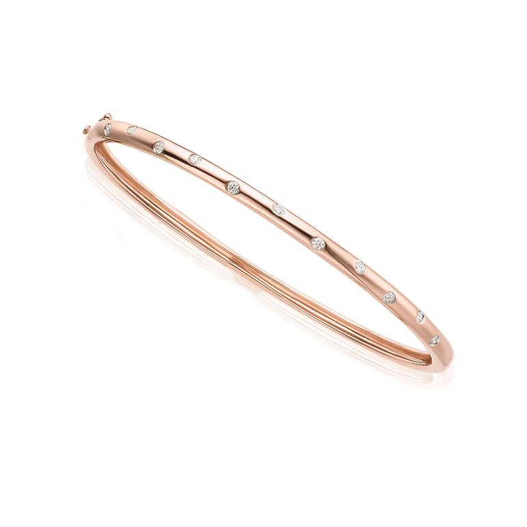9ct Rose Gold Round Brilliant Cut with 1/4 CARAT tw of Diamonds Bangle