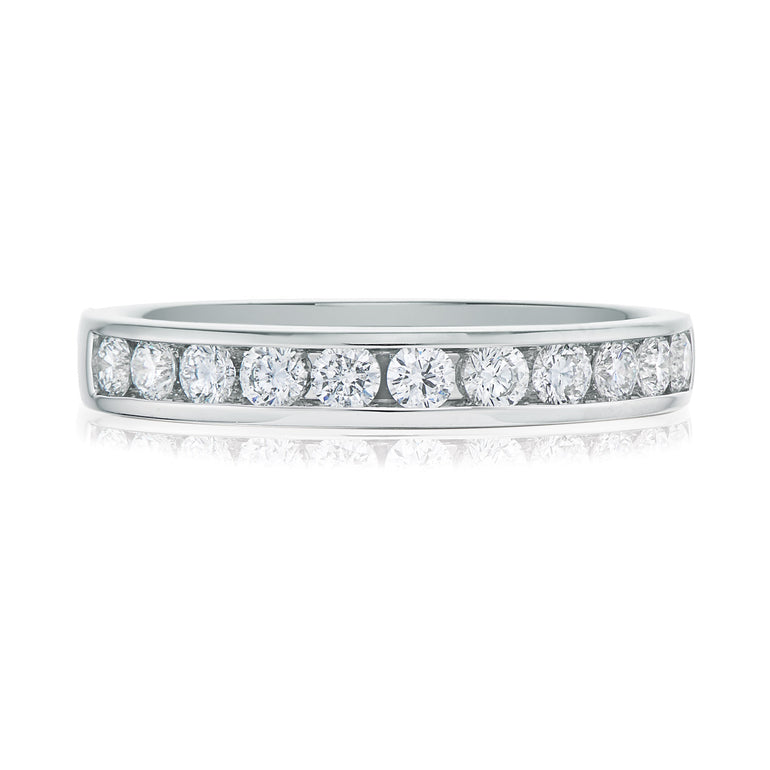 18ct White Gold Round Brilliant Cut with 1/2 CARAT tw of Diamonds Ring