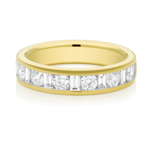 18ct Yellow Gold Round Brillant & Baguette Cut with 1 CARAT tw of Diamonds Ring