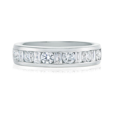 18ct White Gold Round Brillant & Baguette Cut with 1 CARAT tw of Diamonds Ring