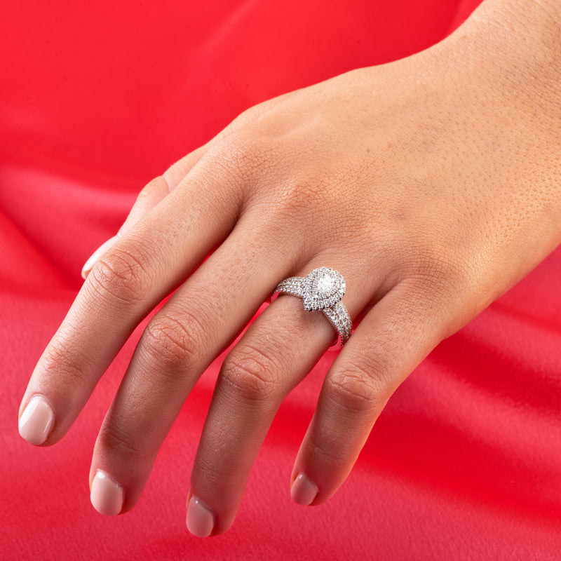 Vera Wang Love 18ct White Gold Pear & Round Cut with 1 Carat tw of Diamonds Ring